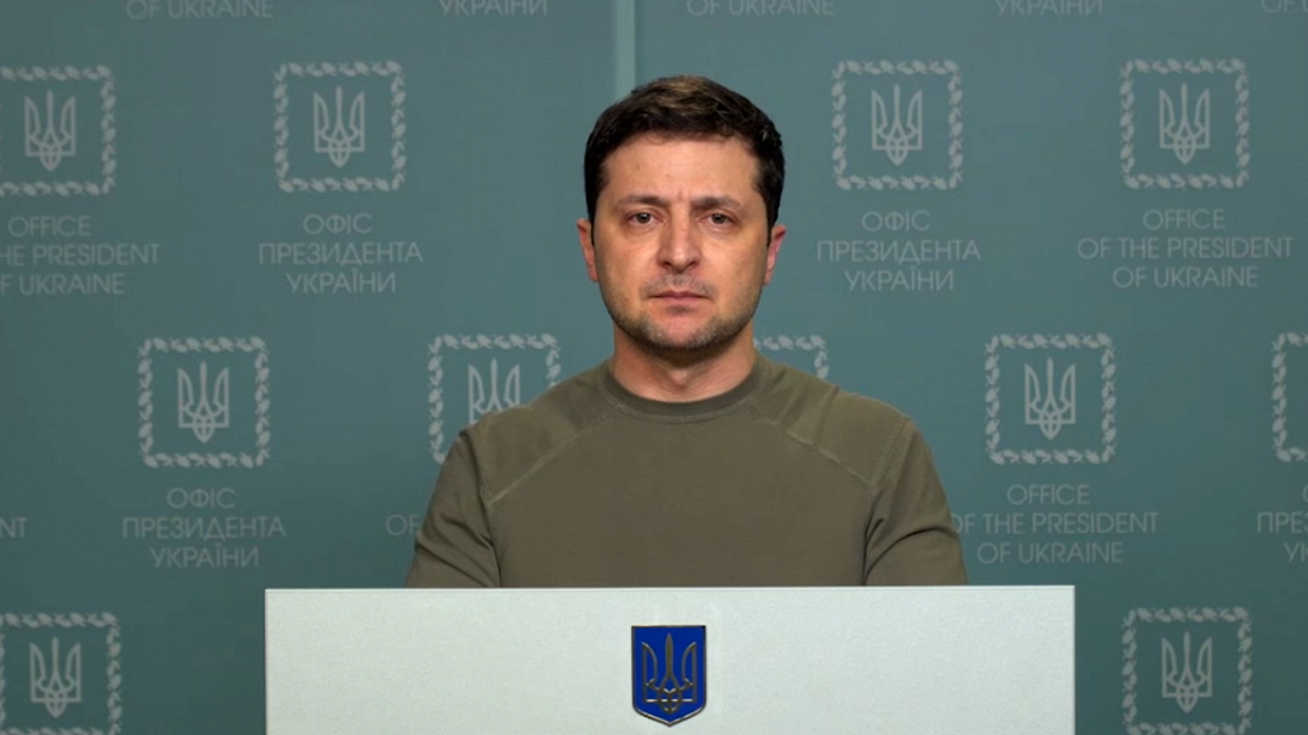 "Мы все вместе отстроим наше государство", - обращение Зеленского к украинцам