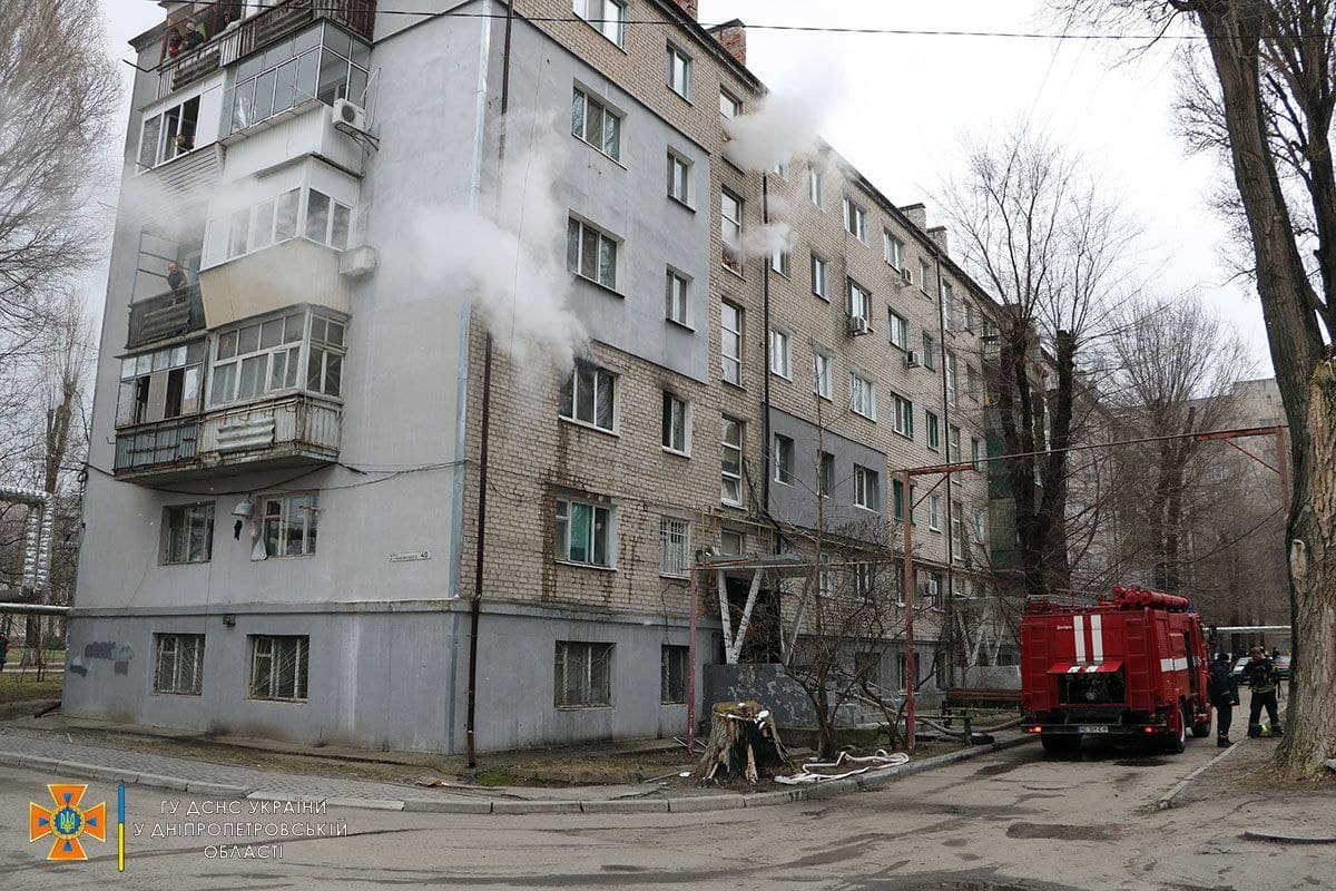 Пожар случился в квартире на втором этаже  Пожар случился в квартире на втором этаже