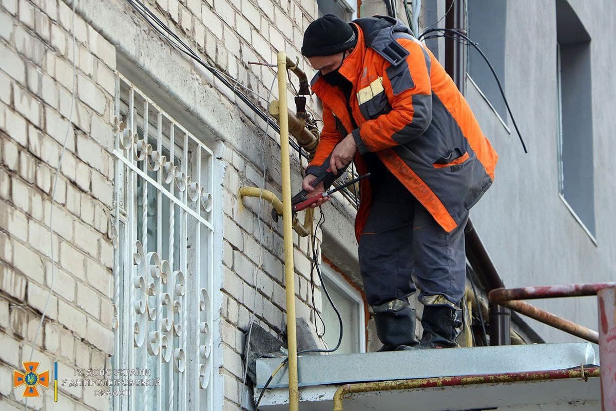 Огнем повреждены вещи  и мебель на площади 8 квадратных метров Огнем повреждены вещи  и мебель на площади 8 квадратных метров