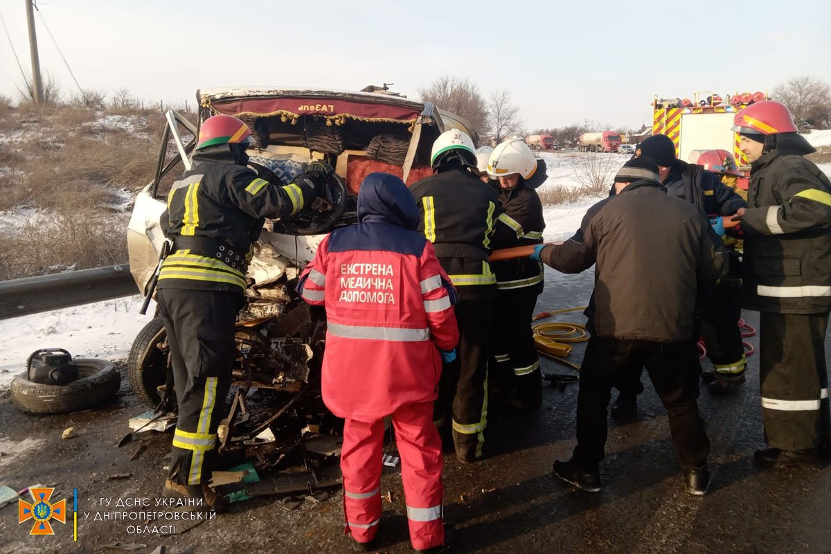 В автобусе находились 5 человек, они не пострадали