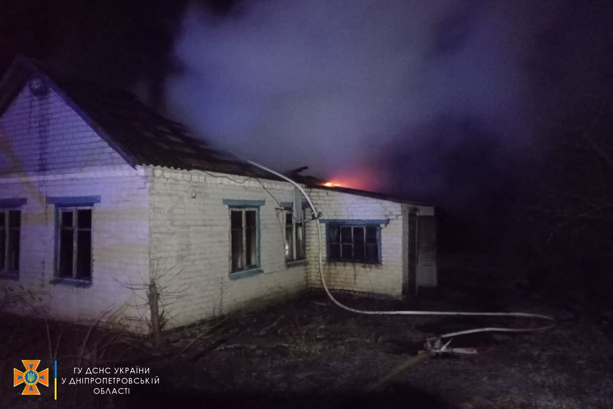 Во время ликвидации пожара спасатели обнаружили тело мужчины Во время ликвидации пожара спасатели обнаружили тело мужчины