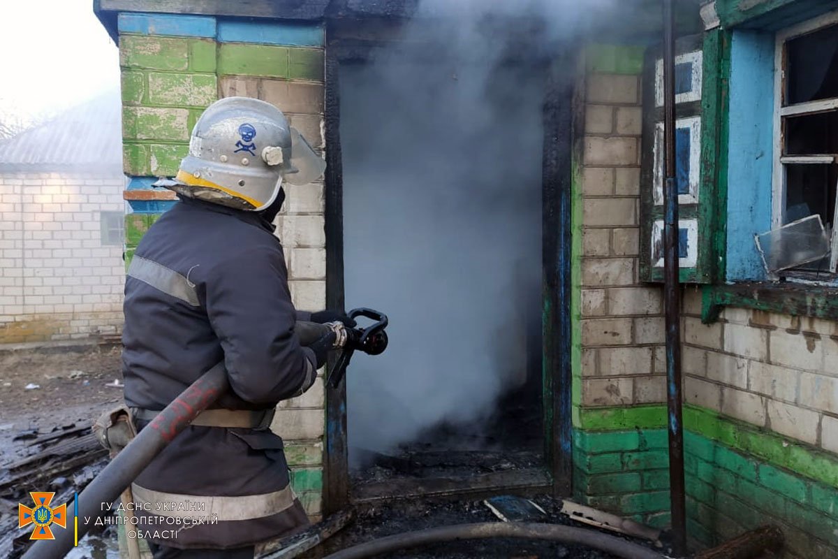 На пожаре в Днепропетровской области пострадали 11 человек, среди них – 9 детей 1