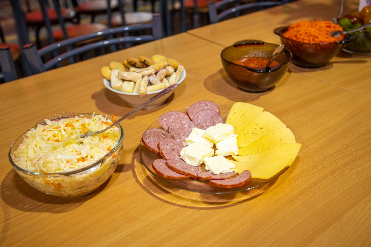 "На территории Днепропетровской области нет российских войск" – Валентин Резниченко 7