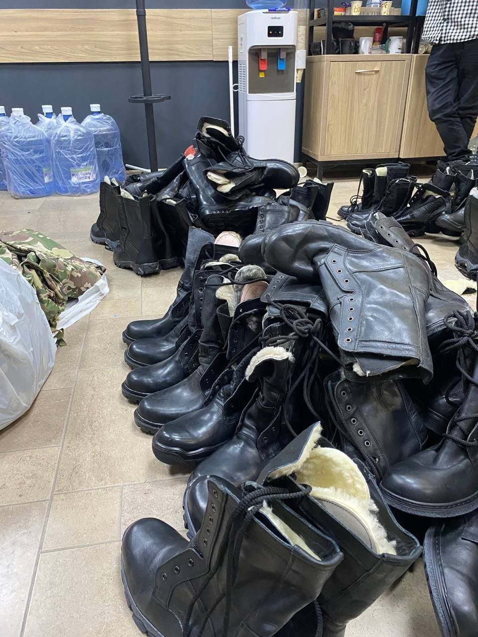 В Информаторе действует пункт сбора помощи Защитникам Украины: как присоединиться 9