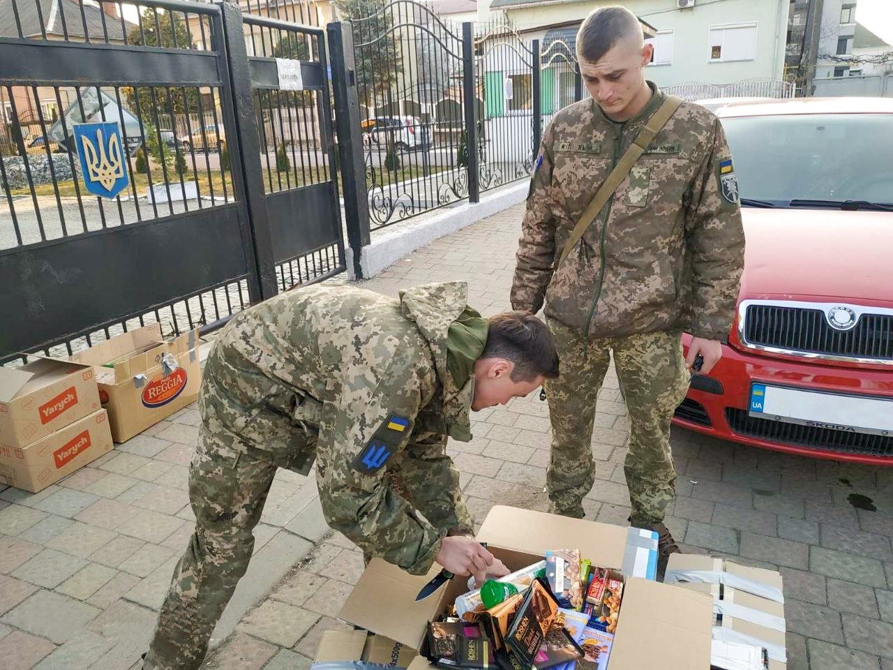 АТБ запустил национальный проект сбора гуманитарной помощи для ВСУ и ТРО 10