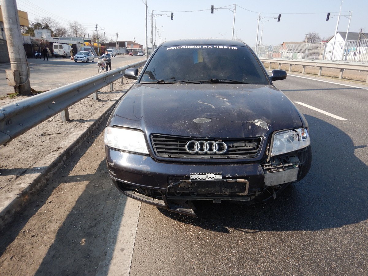 На выезде из Днепра Audi насмерть сбил женщину с велосипедом: нужна помощь в опознании 3