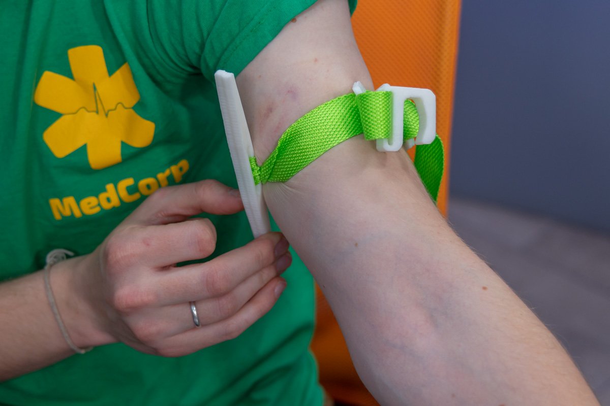 Почему для остановки кровотечения нельзя использовать самодельные средства: комментарии специалистов 8