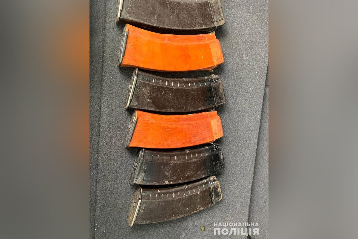 27 марта полицейские остановили Hyundai Tucson в Амур-Нижнеднепровском районе 27 марта полицейские остановили Hyundai Tucson в Амур-Нижнеднепровском районе