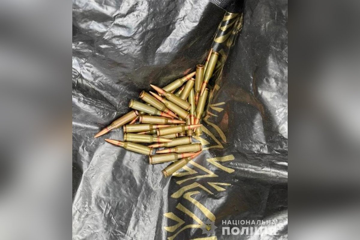 Также в машине были патроны Также в машине были патроны