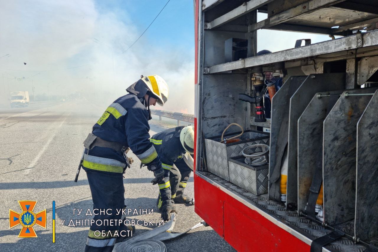 В 15:15 пожар локализировали, в 15:45 ликвидировали