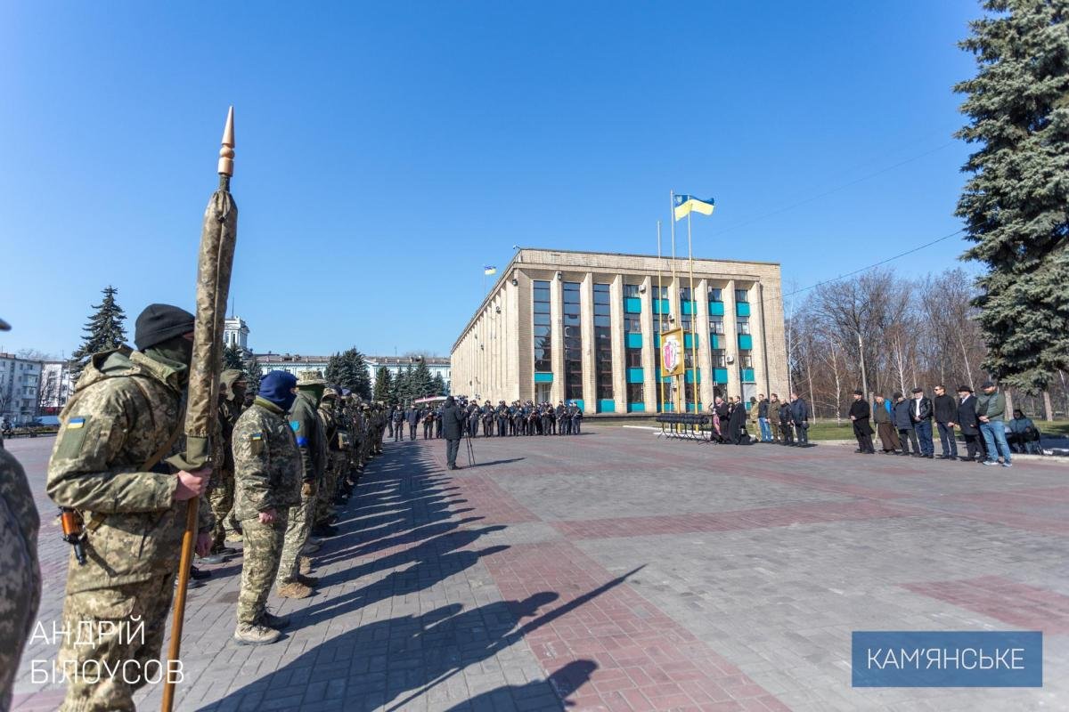 В Каменском прошло собрание с участием военных отдельного батальона территориальной обороны ВСУ 5