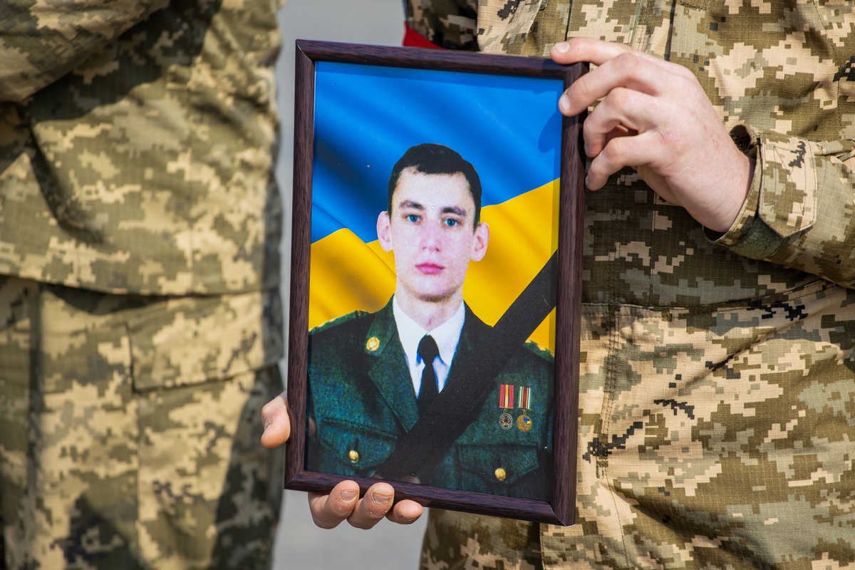 В Днепре простились с погибшим Героем 1