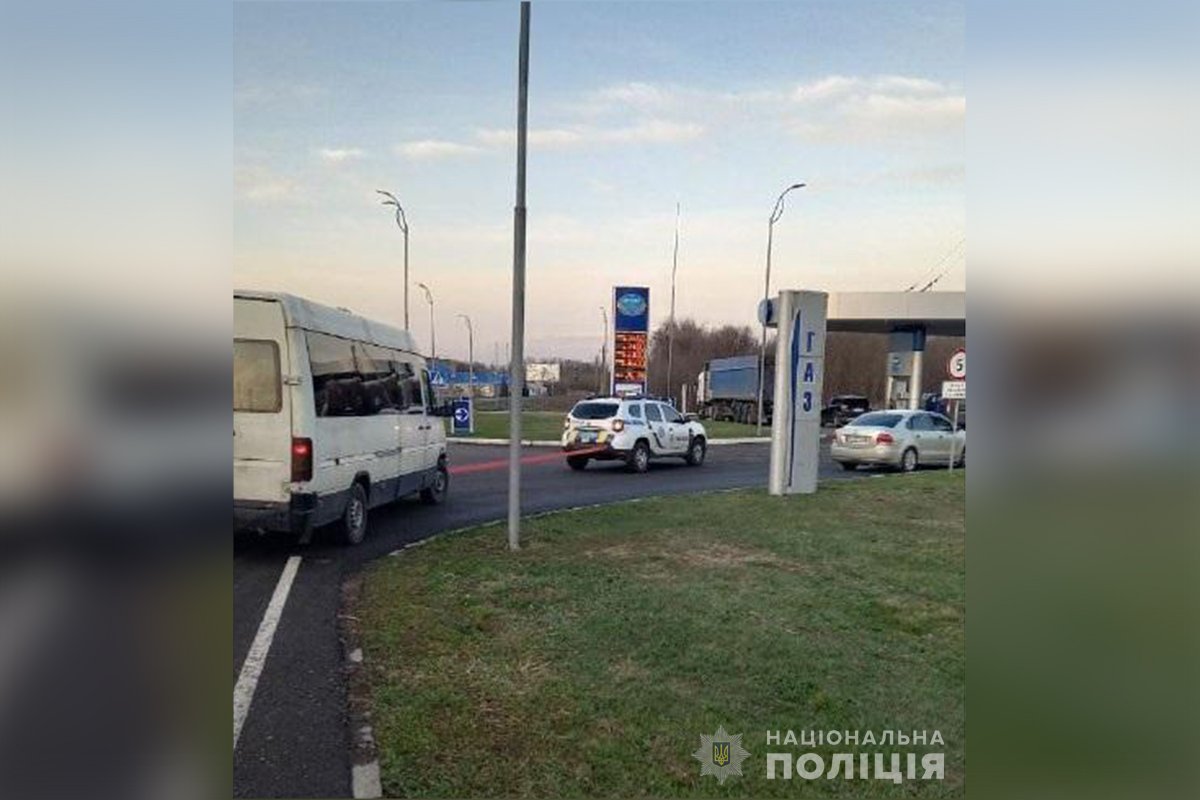 8 апреля полицейские Днепропетровской области и волонтеры присоединились к эвакуации 105 человек из Краматорска и Дружковки 8 апреля полицейские Днепропетровской области и волонтеры присоединились к эвакуации 105 человек из Краматорска и Дружковки