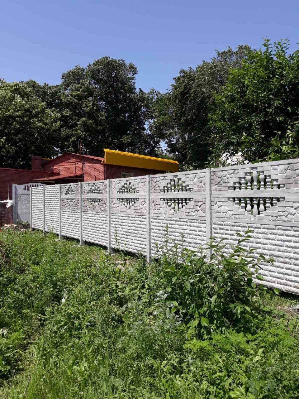 Весна — время наводить порядок: где в Днепре заказать установку забора 2