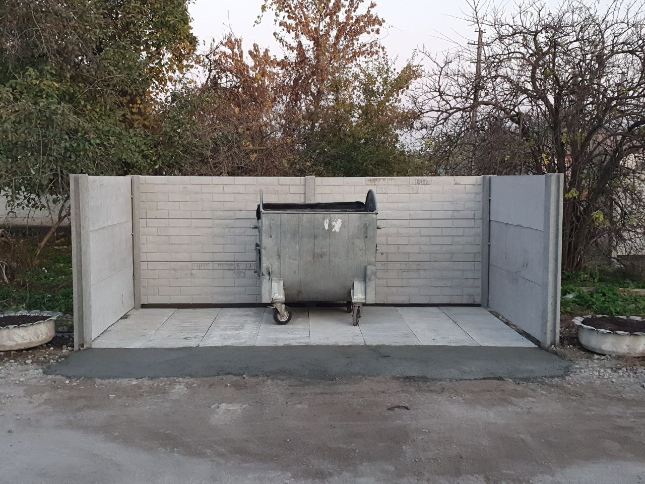 Весна — время наводить порядок: где в Днепре заказать установку забора 4