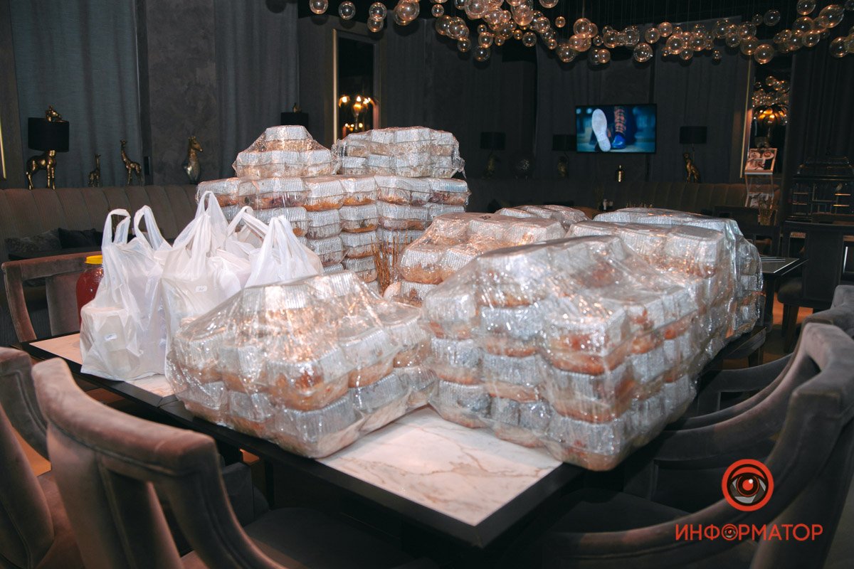 5000 порций ежедневно: как в Днепре SOHO Restaurant & Bar обеспечивает обедами Защитников Украины 1