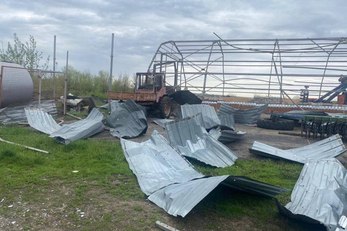 Ракета попала в фермерские склады