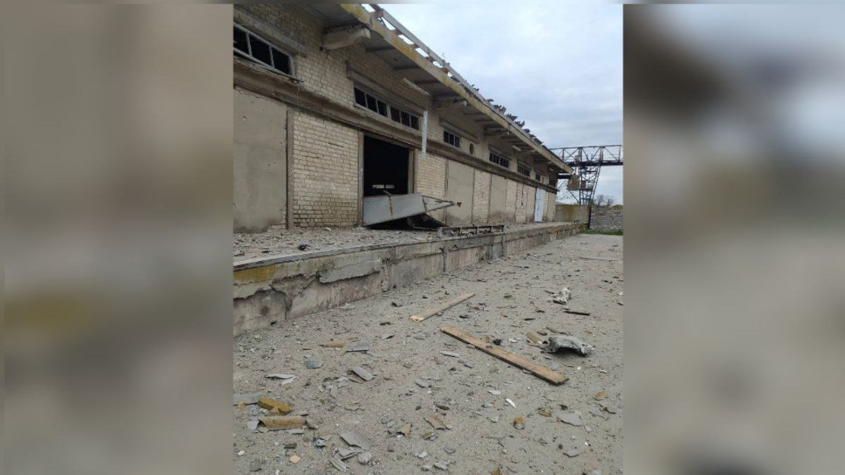 Утром 30 апреля враг ударил по Синельниковскому району