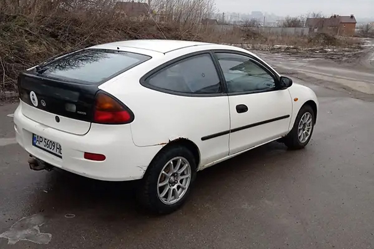 2000 долларов США 2000 долларов США