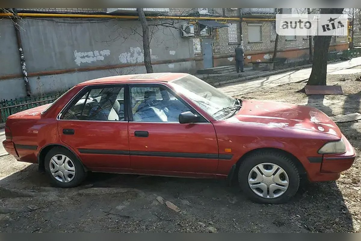 1600 долларов США 1600 долларов США