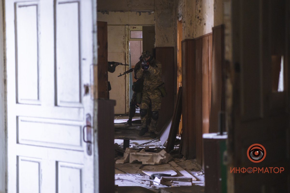 Взрывы гранат и эвакуация: как в Днепре проходят учения территориальной обороны 11