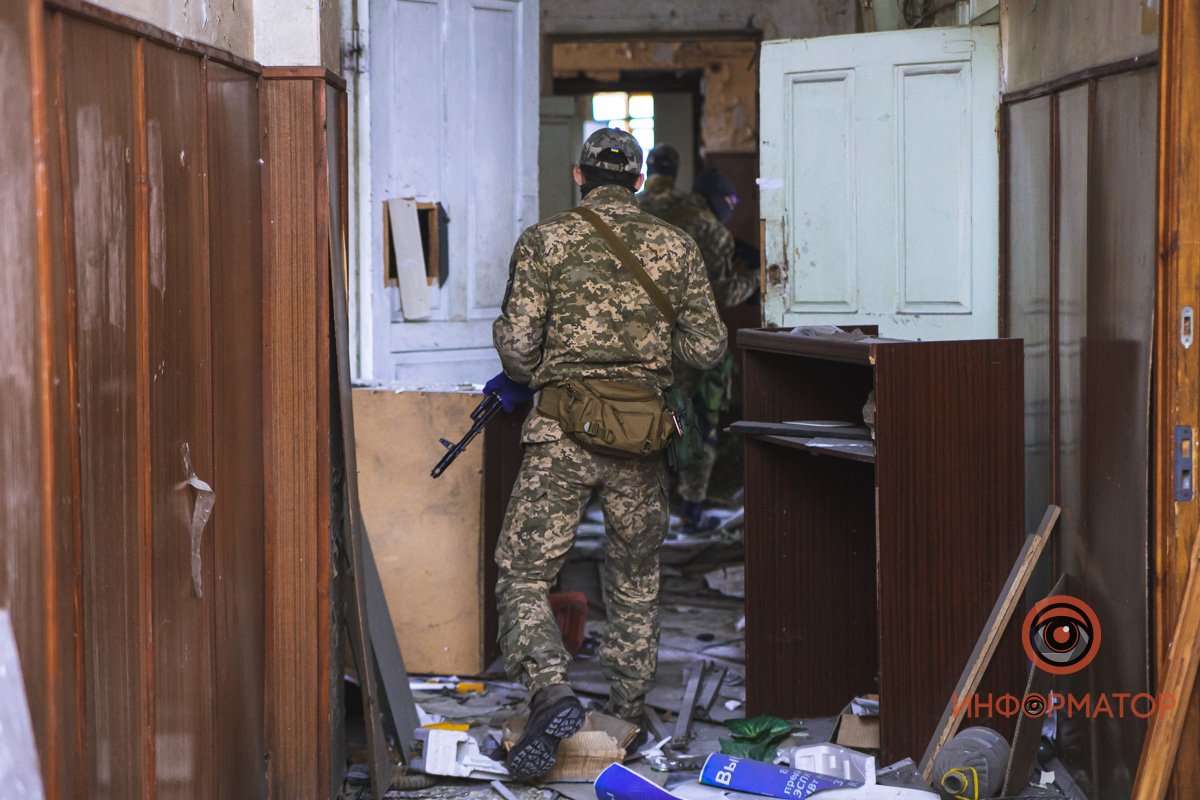 Взрывы гранат и эвакуация: как в Днепре проходят учения территориальной обороны 12