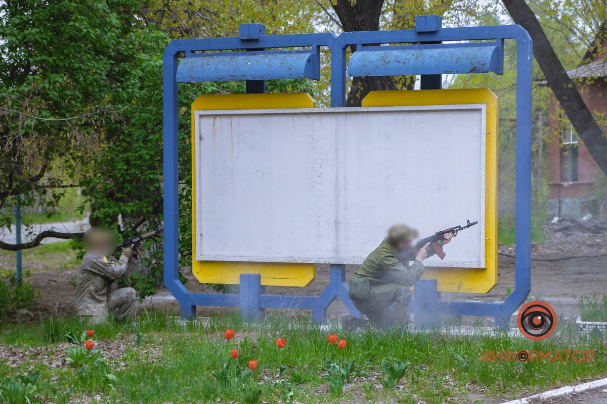 Взрывы гранат и эвакуация: как в Днепре проходят учения территориальной обороны 30