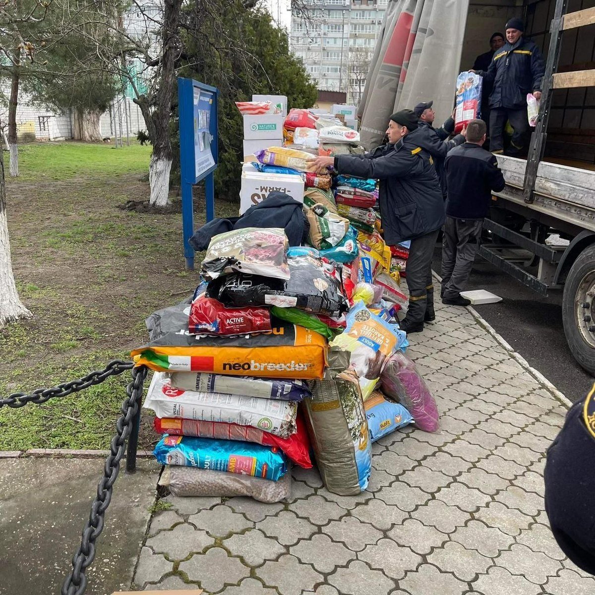 «АВ металл групп» активно приобщилась к волонтерскому движению 2