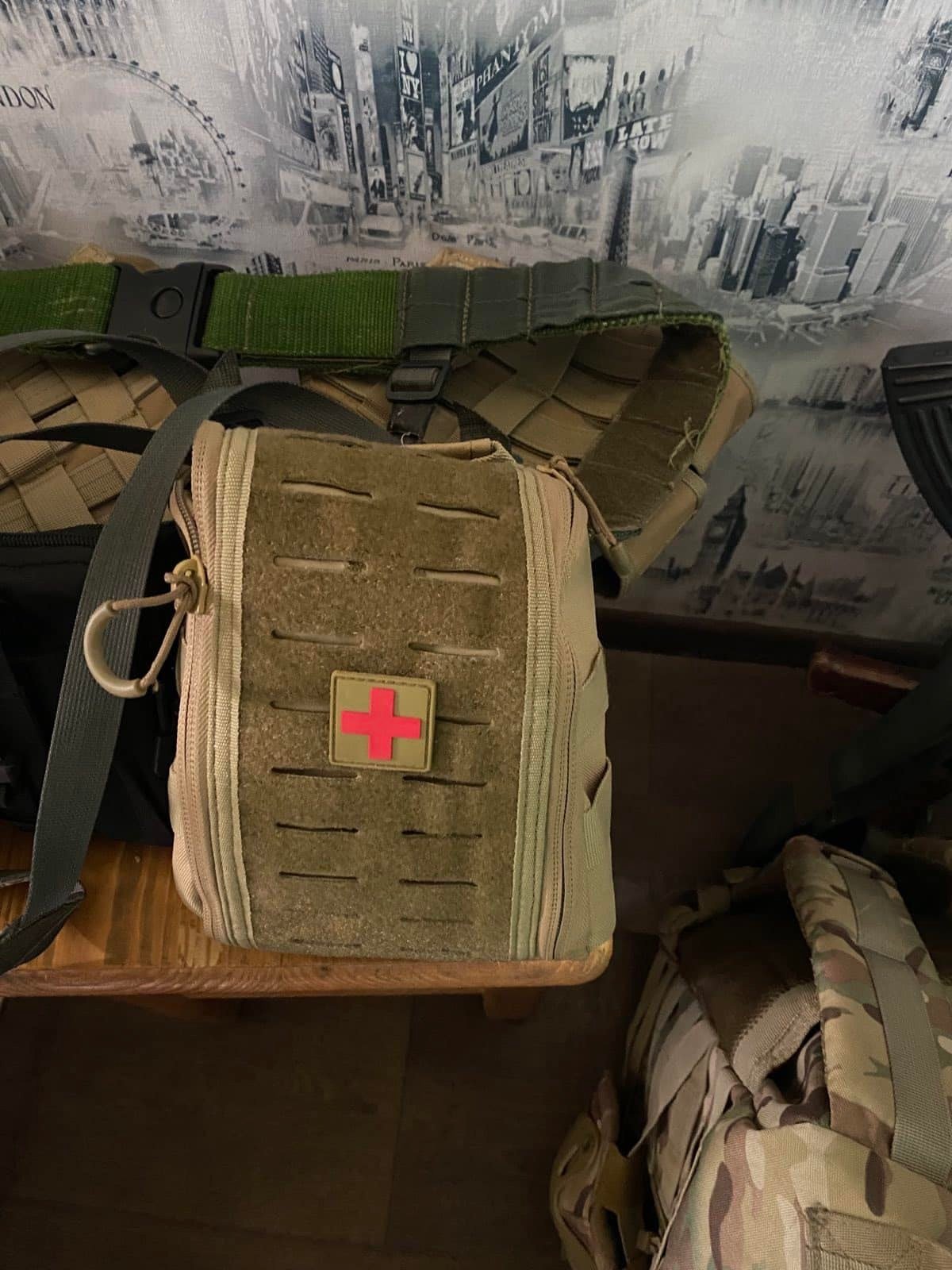 В Днепре ночью из машины украли военную амуницию: нужна помощь свидетелей 1