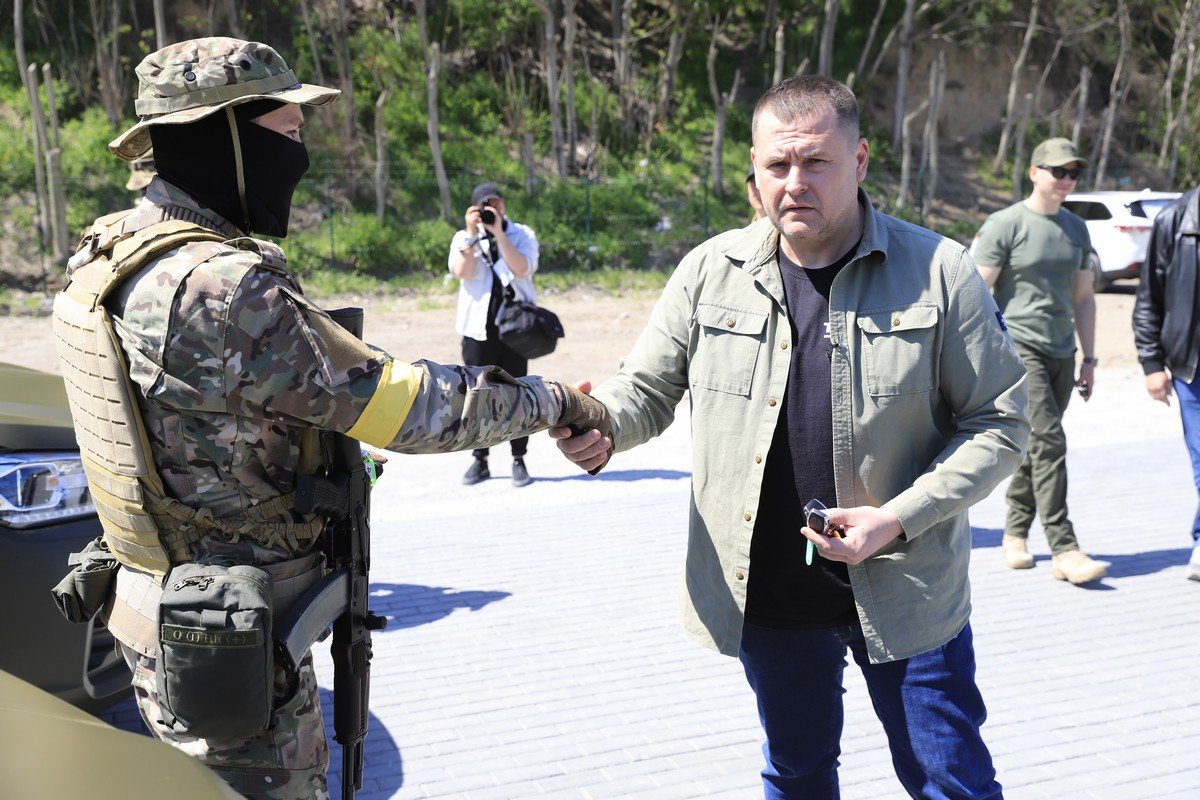 Филатов: «За все время войны только Днепр передал на нужды фронта 300 автомобилей» 1