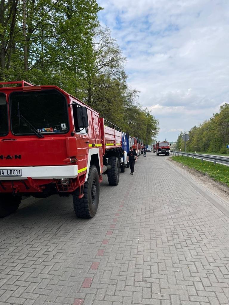 Совладельцы корпорации "АТБ" закупили на собственные средства автомобили для ВСУ, ТРО и экстренных служб на 100 млн грн 8