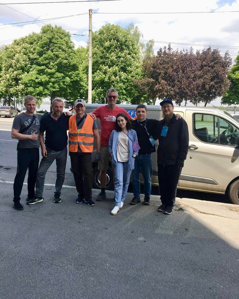 ТАПС-Украина и Координационный штаб волонтеров получили фуру с необходимыми лекарствами из Калифорнии 7