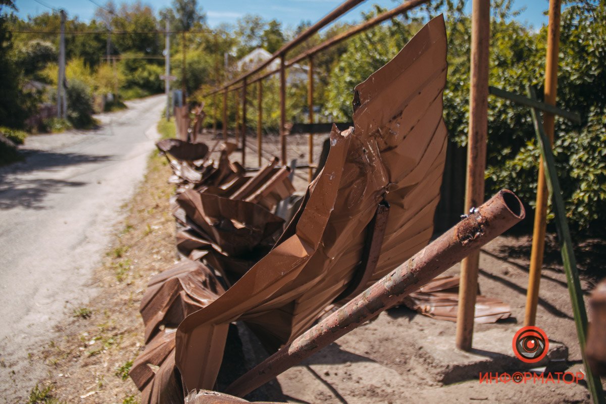 В Днепре на Гладченко перевернулся грузовик 2