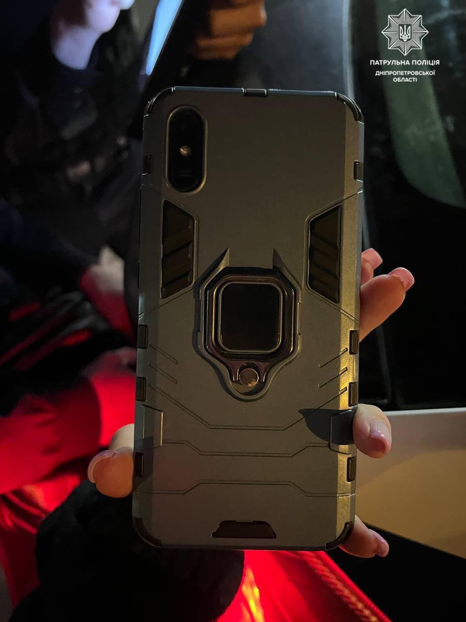 В Днепре задержали мужчин, у которых были краденные мобильные телефоны 3