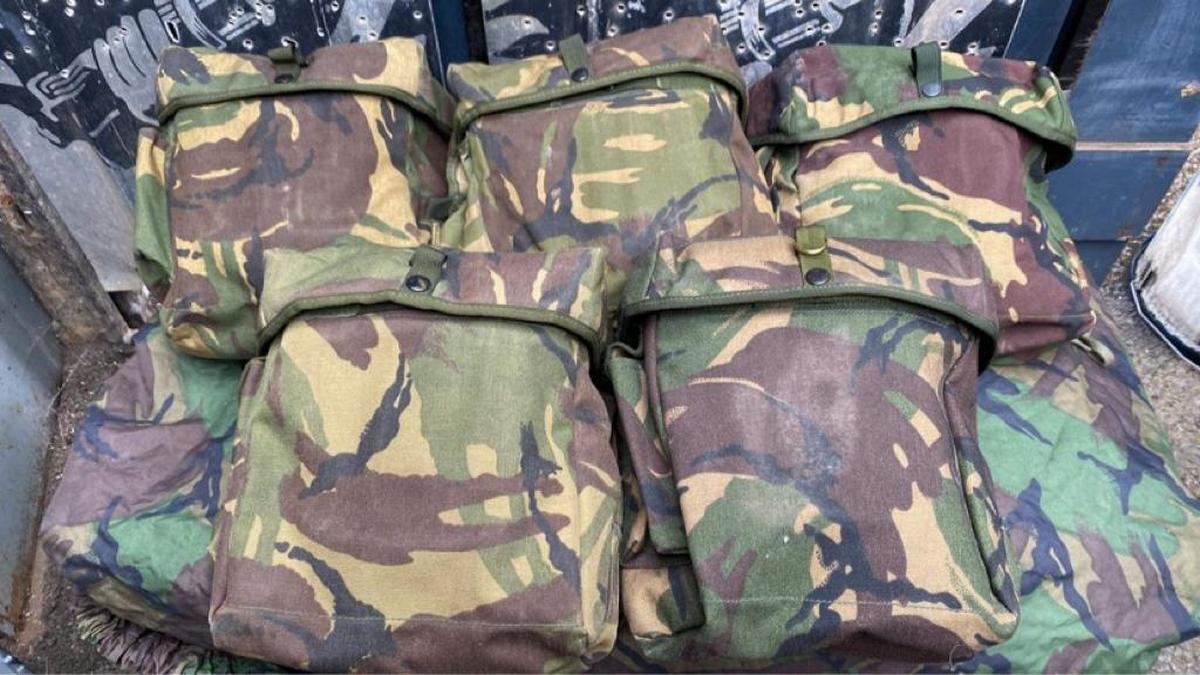 Пикапы, бронежилеты и тепловизоры: британские волонтеры и частные доноры помогают украинским защитникам 1