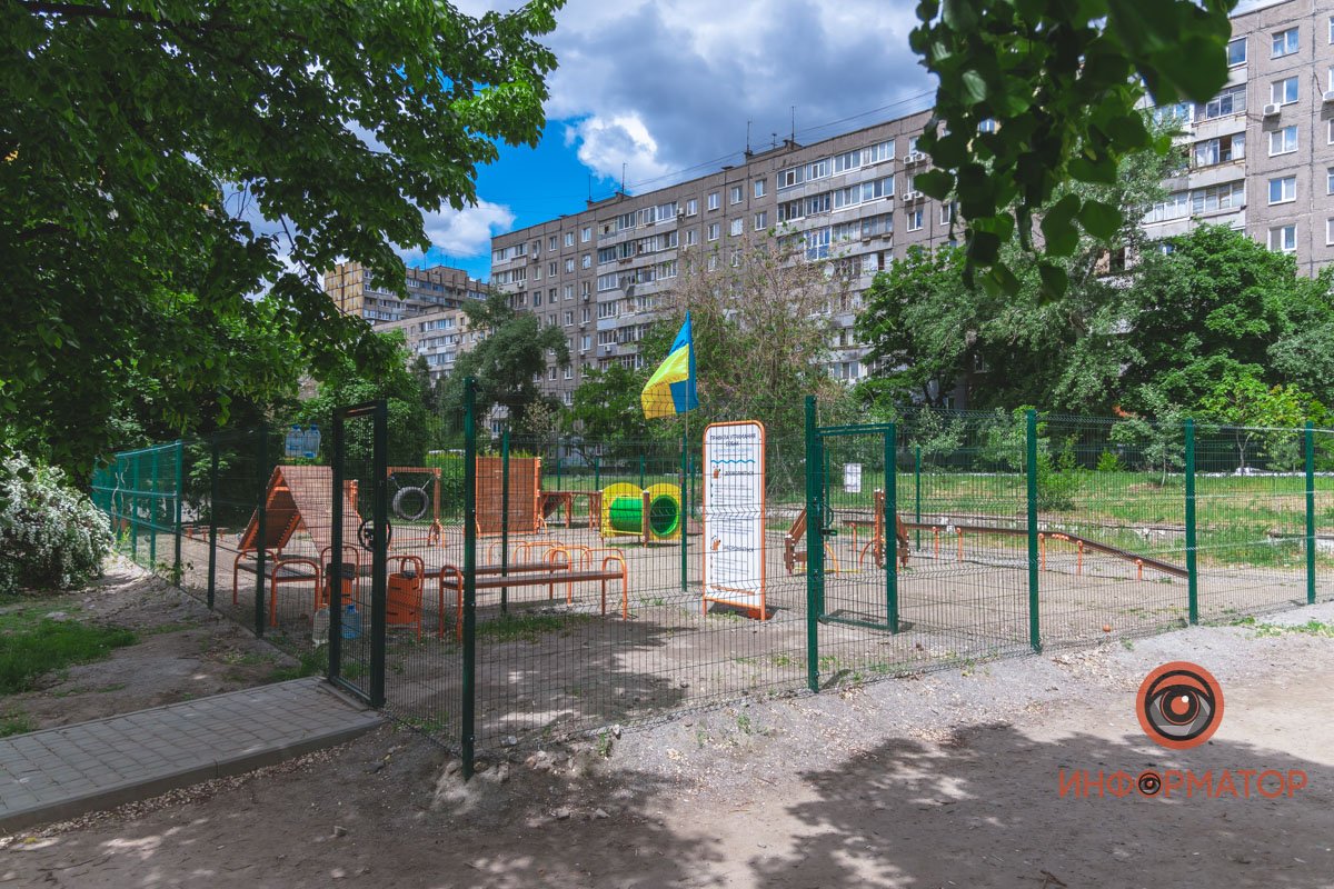 Подозрительный предмет нашли возле площадки для выгула собак
