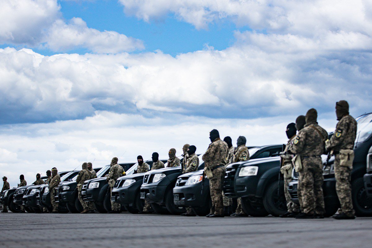Автомобили для теробороны Днепра закупали по всей Европе Автомобили для теробороны Днепра закупали по всей Европе