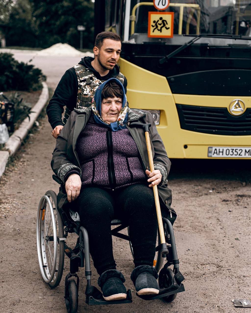 Волонтеры из Днепра эвакуировали 54 человека из Лимана и Бахмута 5