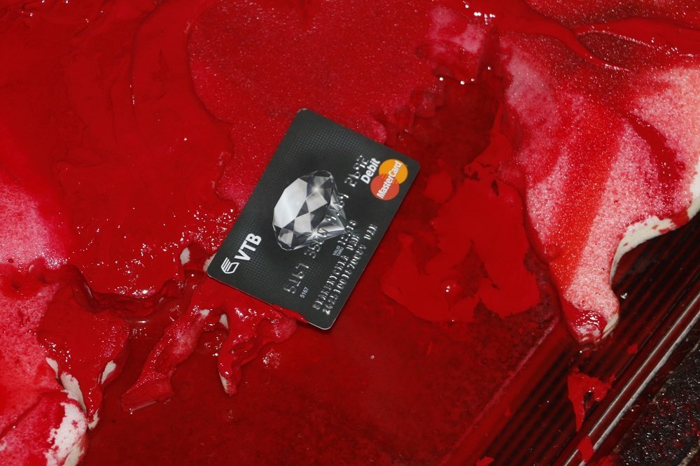 Кровь, оружие и балалайки: что происходило на Набережной в Днепре (ФОТО, ВИДЕО) 6