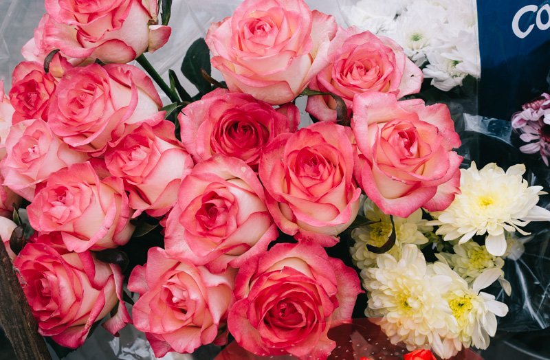 Цена любви: сколько стоит купить подарок и цветы на День Святого Валентина в Днепре (ФОТО) 4