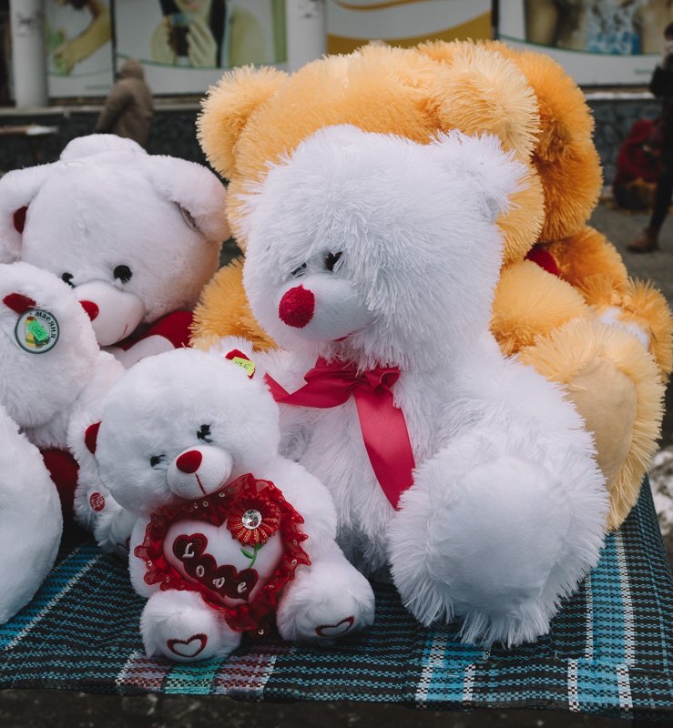 Цена любви: сколько стоит купить подарок и цветы на День Святого Валентина в Днепре (ФОТО) 14