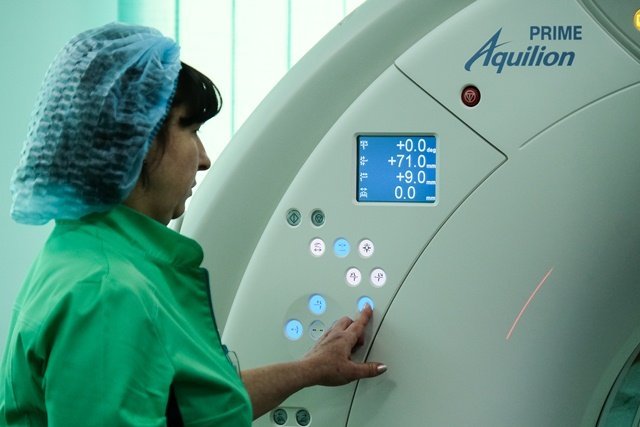 В больнице Днепра появился новый компьютерный томограф (ФОТО) 2