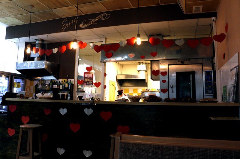 Обзор заведений Днепра: квартирники и настоящие бургеры в "Susy" (ФОТО) 2