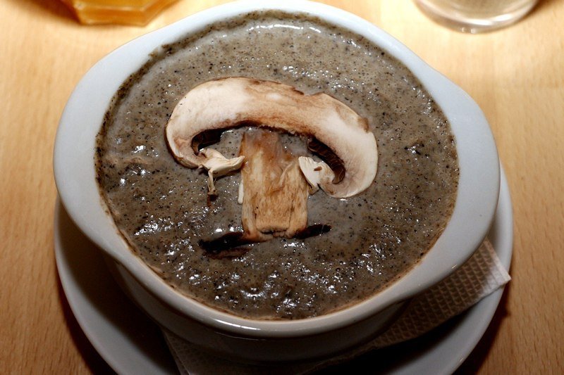 Обзор заведений Днепра: квартирники и настоящие бургеры в "Susy" (ФОТО) 14