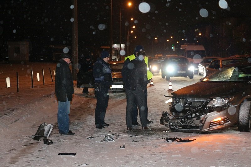 Транспортный коллапс в Днепре: только за час произошло три аварии (ФОТО) 8