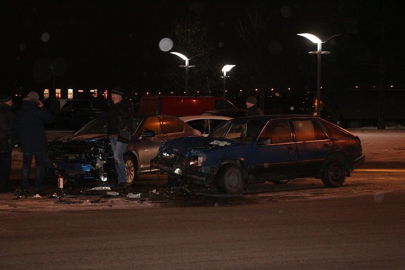 Транспортный коллапс в Днепре: только за час произошло три аварии (ФОТО) 10