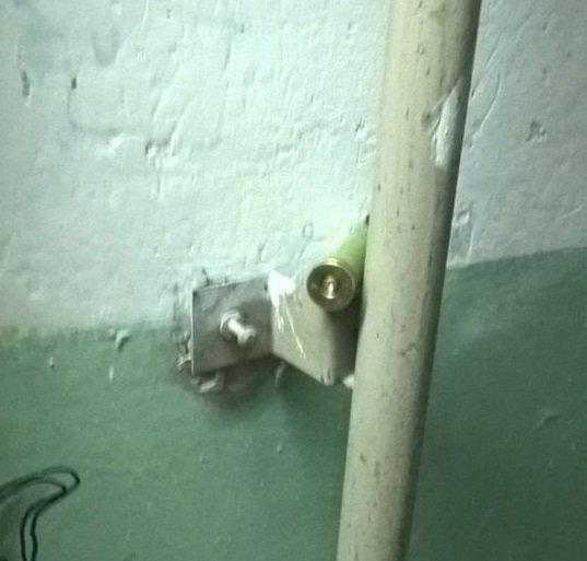 Опасный Днепр: ночная стрельба в одном из подъездов (ФОТО) 2