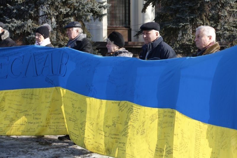 В Днепре почтили память Героев Небесной Сотни (ФОТО) 12