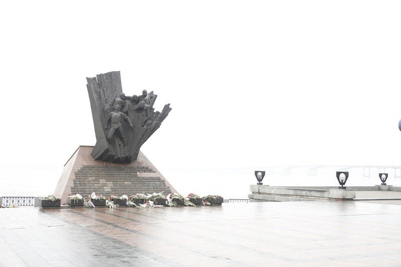 Днепр охватил густой туман (ФОТО) 1