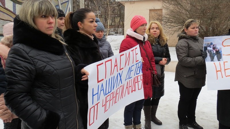 Школьные войны в Днепре: родители требуют исключения агрессивного второклассника (ФОТО) 9